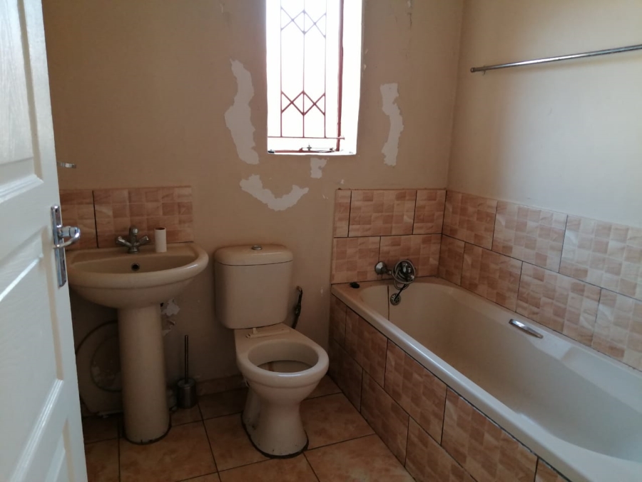 3 Bedroom Property for Sale in Geelhoutpark North West